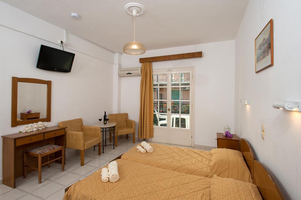 Philippos Hotel Kassiopi Exterior photo