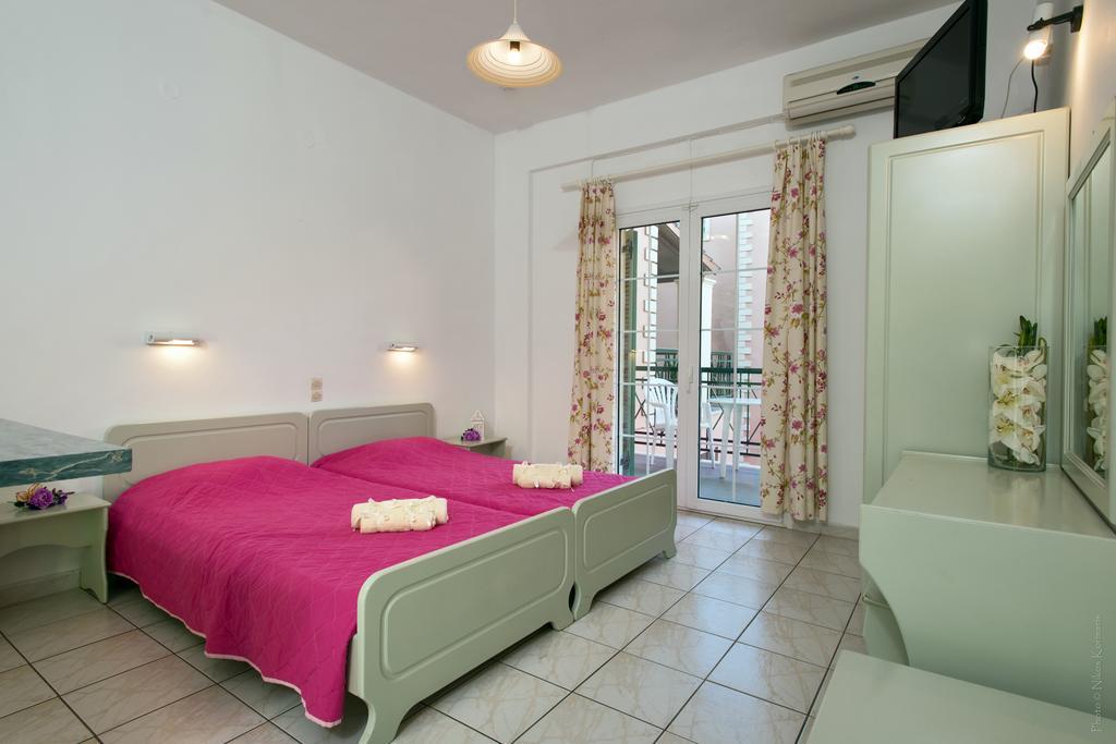 Philippos Hotel Kassiopi Exterior photo