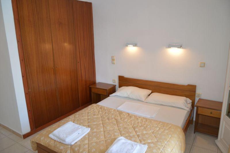 Philippos Hotel Kassiopi Exterior photo